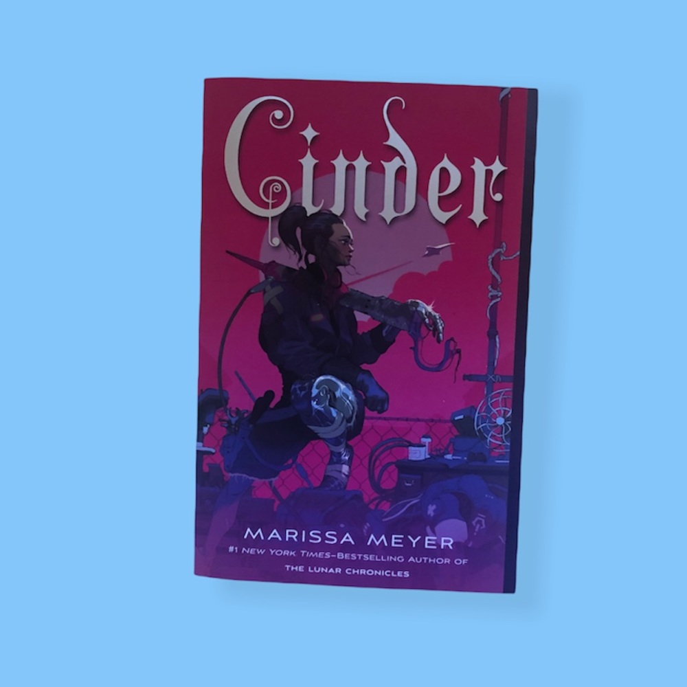 Cinder by Marissa Meyer